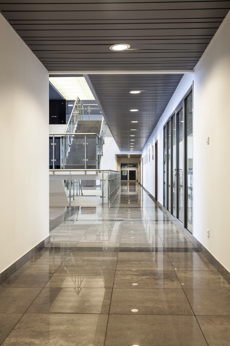 Потолочный светодиодный светильник Kanlux ROUNDA V2LED6W-WW-B 33562